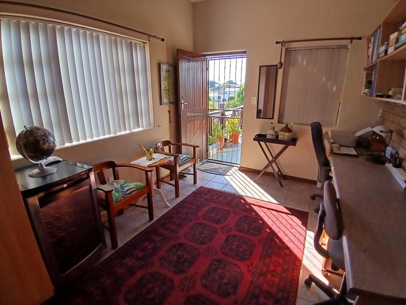 5 Bedroom Property for Sale in Stilbaai Wes Western Cape
